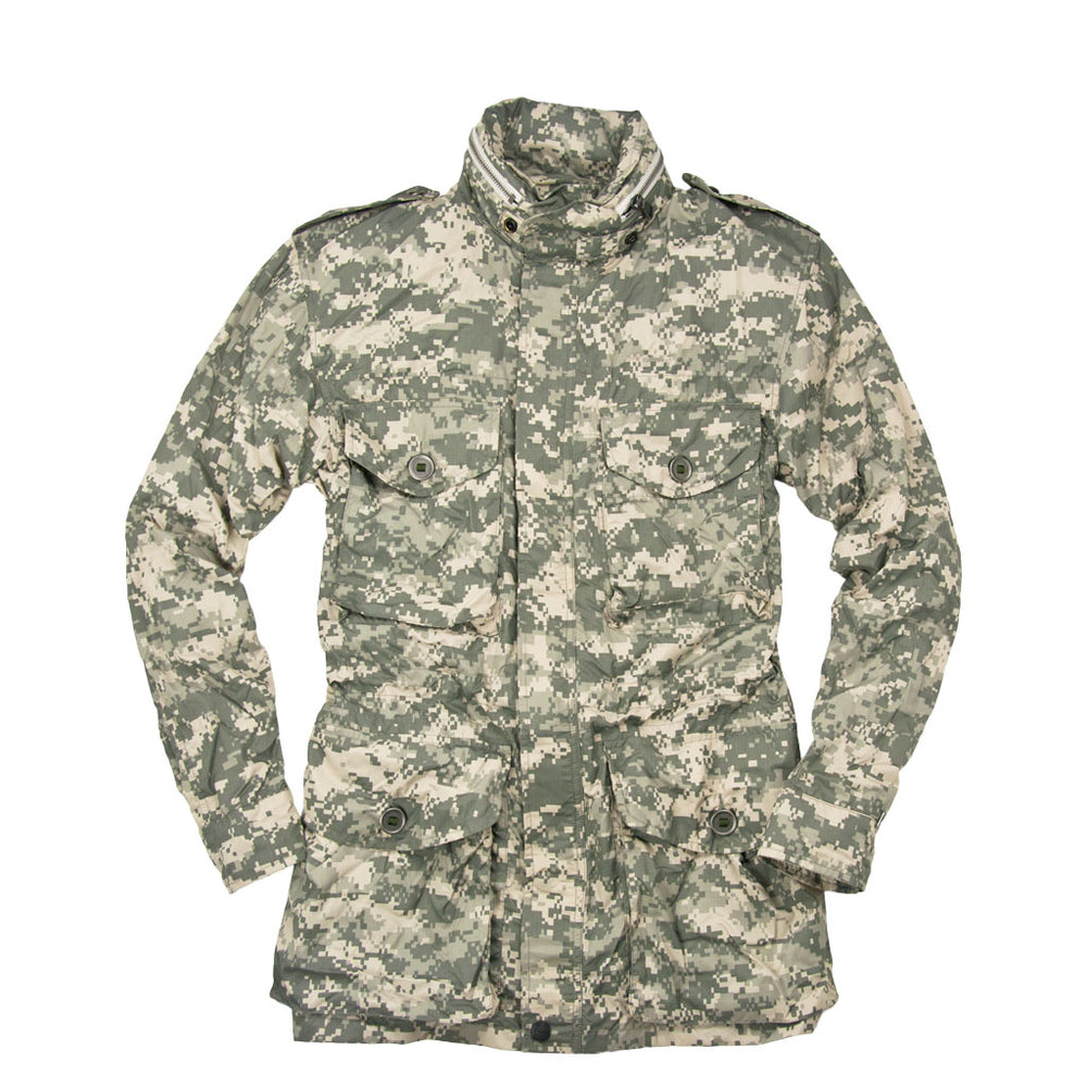 Sabre Ultralight Field Jacket in digital camo detail